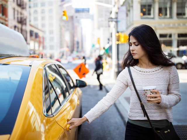 my Visa üyelerine Avrupa ve Amerika’da taksi ve özel araç yolculuklarında nakit iade fırsatı!